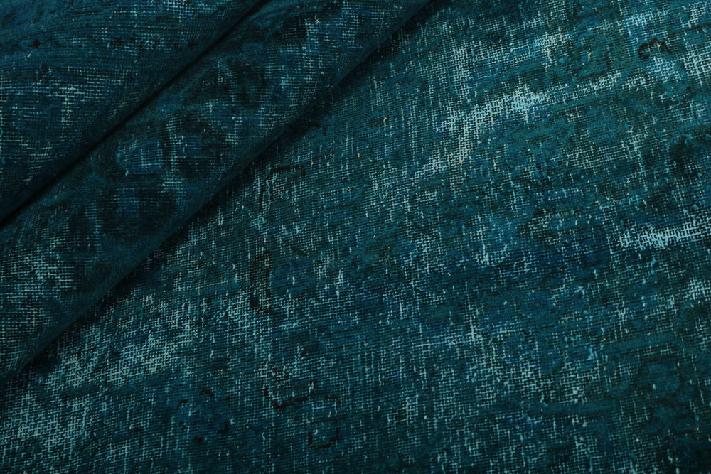 Vintage Royal Collection: Antique Persian Hand-Knotted Rugs in Stonewashed, Recoloured Finishes295 cm x 381 cm