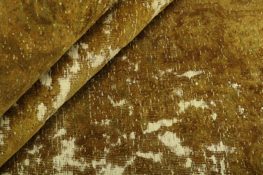 Vintage Royal Collection: Antique Persian Hand-Knotted Rugs in Stonewashed, Recoloured Finishes200 cm x 296 cm