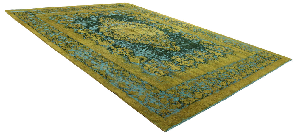 Vintage Kerman Fine Collection: Antique Persian Hand-Knotted Rugs in Stonewashed, Recoloured Finishes294 cm x 408 cm
