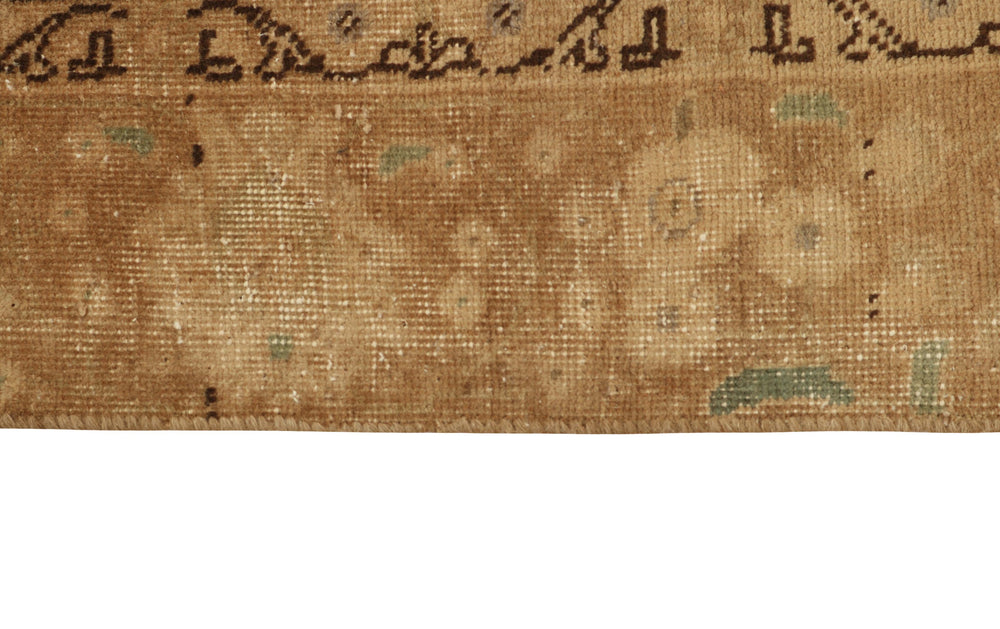 Vintage Royal Collection: Antique Persian Hand-Knotted Rugs in Stonewashed, Recoloured Finishes180 cm x 282 cm