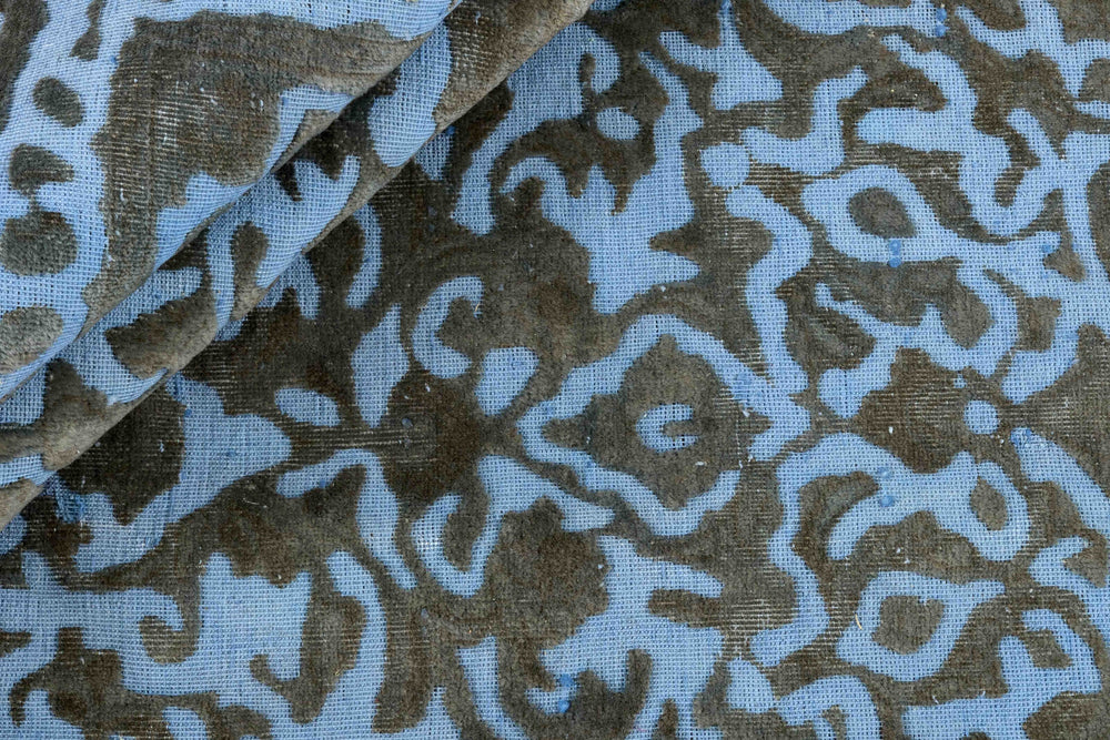 Vintage Royal Collection: Antique Persian Hand-Knotted Rugs in Stonewashed, Recoloured Finishes280 cm x 368 cm