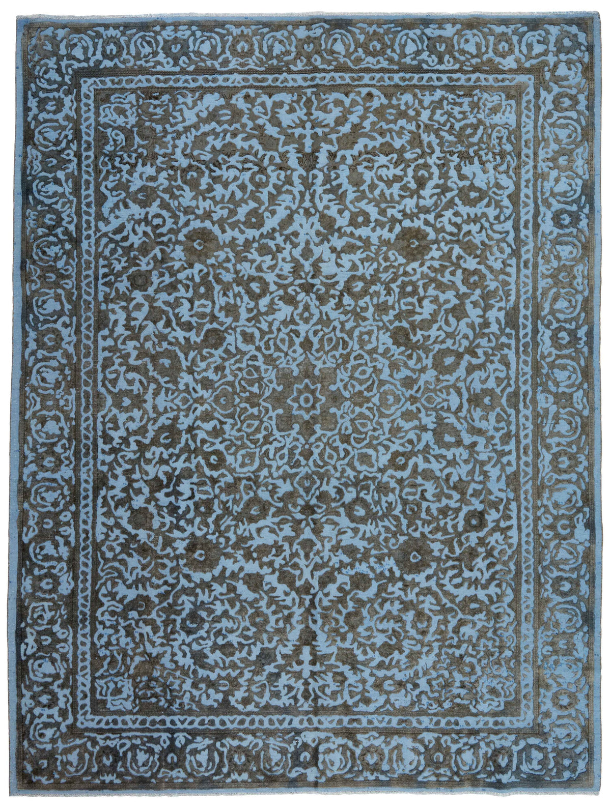 Vintage Royal Collection: Antique Persian Hand-Knotted Rugs in Stonewashed, Recoloured Finishes280 cm x 368 cm