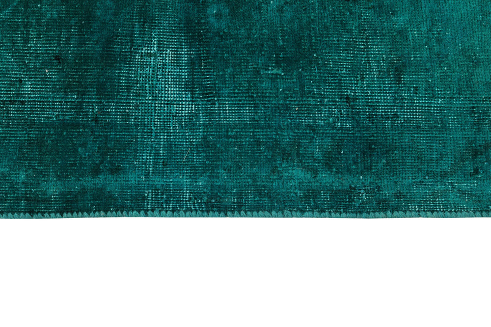 Vintage Royal Collection: Antique Persian Hand-Knotted Rugs in Stonewashed, Recoloured Finishes198 cm x 280 cm
