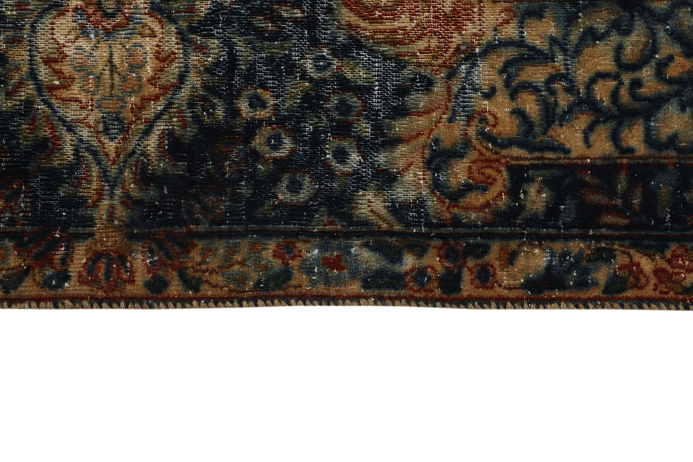 Vintage Kerman Collection: Antique Persian Hand-Knotted Rugs in Recoloured, Stonewashed Finishes282 cm x 382 cm