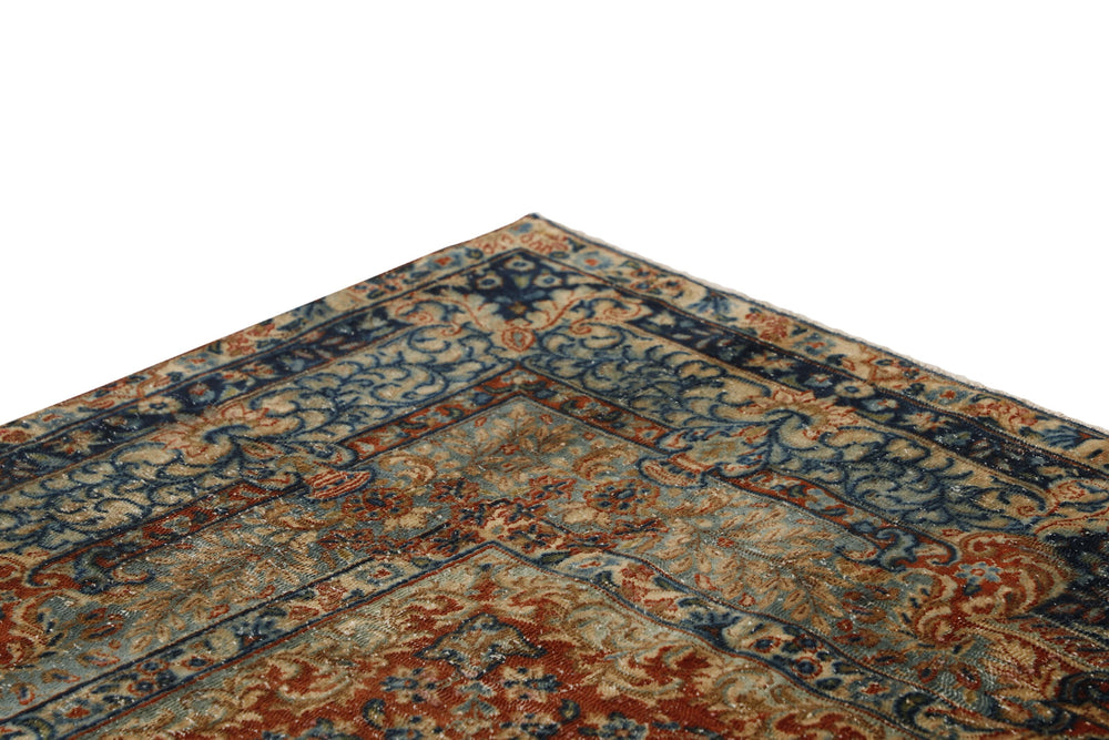 Vintage Kerman Collection: Antique Persian Hand-Knotted Rugs in Recoloured, Stonewashed Finishes282 cm x 382 cm