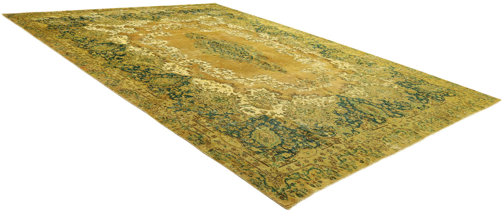 Vintage Kerman Collection: Antique Persian Hand-Knotted Rugs in Recoloured, Stonewashed Finishes306 cm x 430 cm
