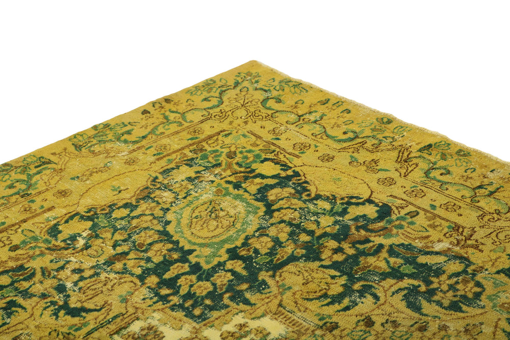 Vintage Kerman Collection: Antique Persian Hand-Knotted Rugs in Recoloured, Stonewashed Finishes306 cm x 430 cm