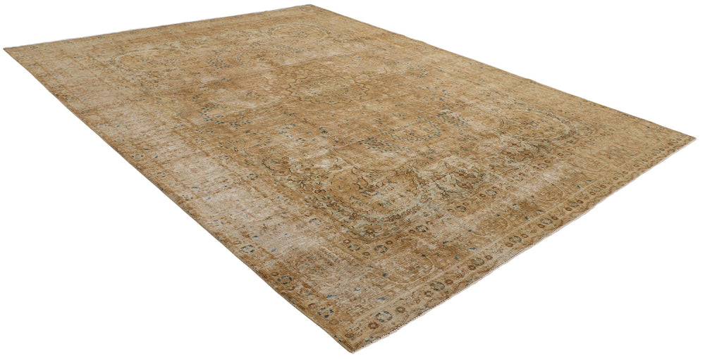 Vintage Kerman Collection: Antique Persian Hand-Knotted Rugs in Recoloured, Stonewashed Finishes302 cm x 397 cm