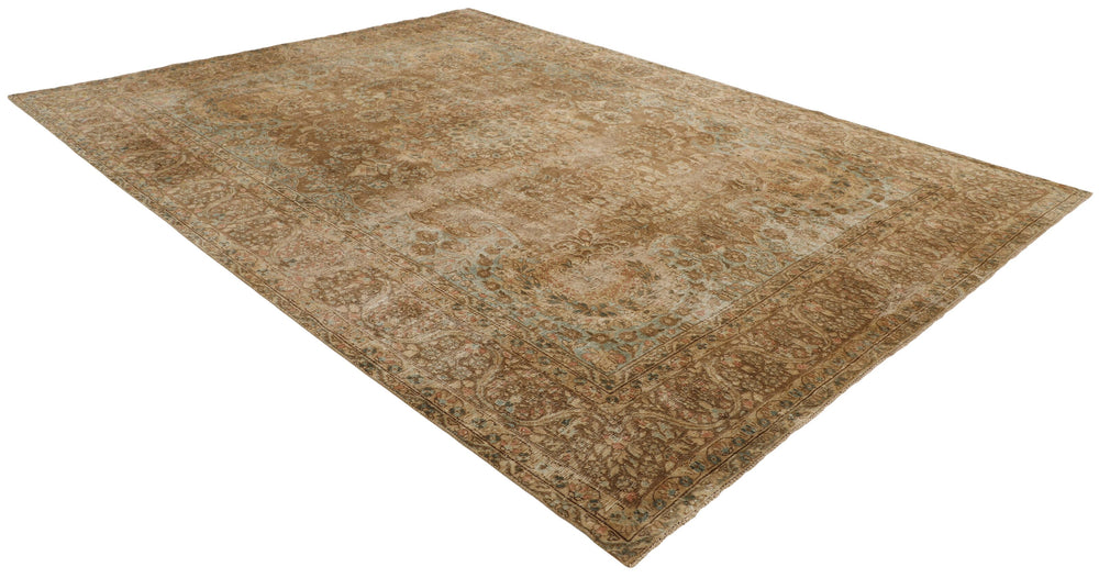 Vintage Kerman Collection: Antique Persian Hand-Knotted Rugs in Recoloured, Stonewashed Finishes285 cm x 410 cm