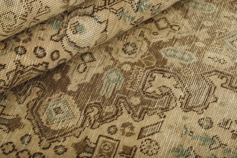 Vintage Royal Collection: Antique Persian Hand-Knotted Rugs in Stonewashed, Recoloured Finishes159 cm x 249 cm