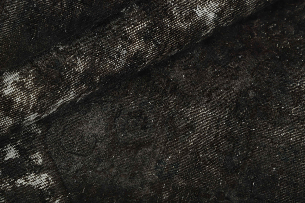Vintage Royal Collection: Antique Persian Hand-Knotted Rugs in Stonewashed, Recoloured Finishes188 cm x 272 cm