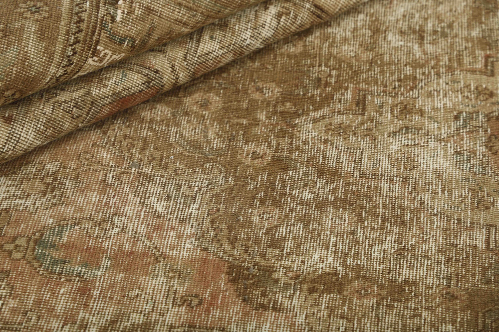 Vintage Royal Collection: Antique Persian Hand-Knotted Rugs in Stonewashed, Recoloured Finishes275 cm x 378 cm