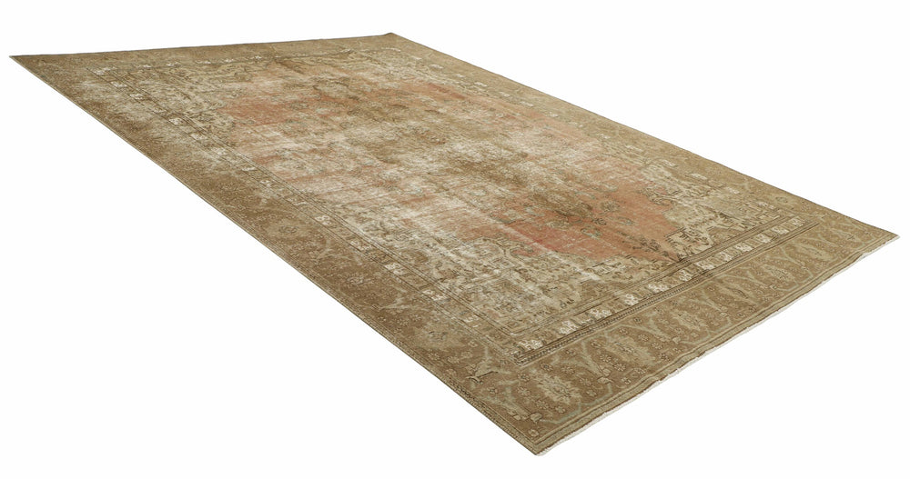 Vintage Royal Collection: Antique Persian Hand-Knotted Rugs in Stonewashed, Recoloured Finishes275 cm x 378 cm