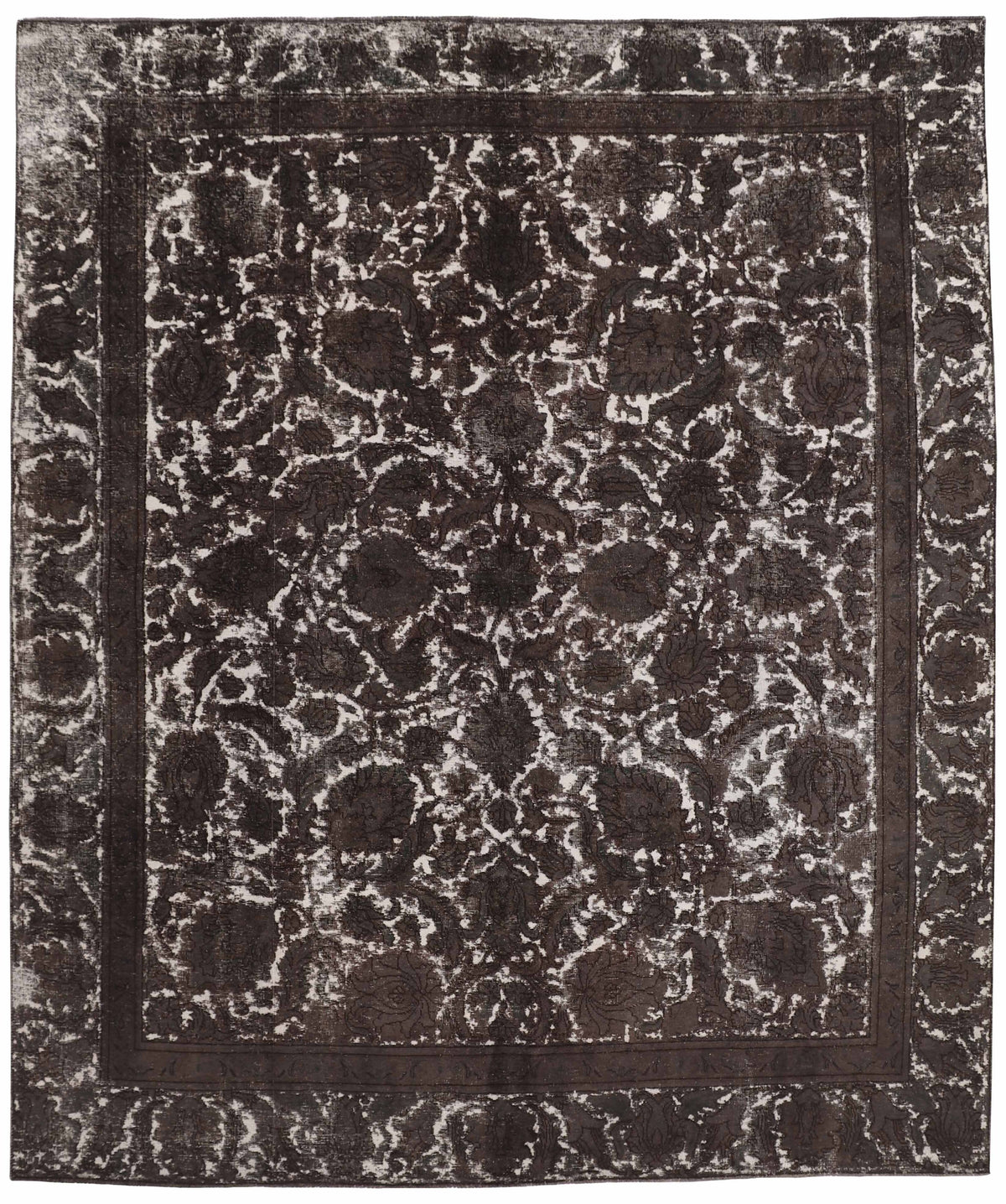 Vintage Royal Collection: Antique Persian Hand-Knotted Rugs in Stonewashed, Recoloured Finishes275 cm x 325 cm