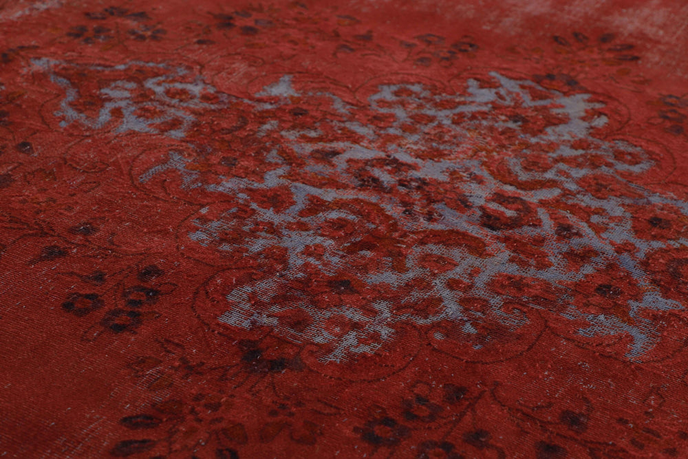 Vintage Kerman Collection: Antique Persian Hand-Knotted Rugs in Recoloured, Stonewashed Finishes263 cm x 354 cm