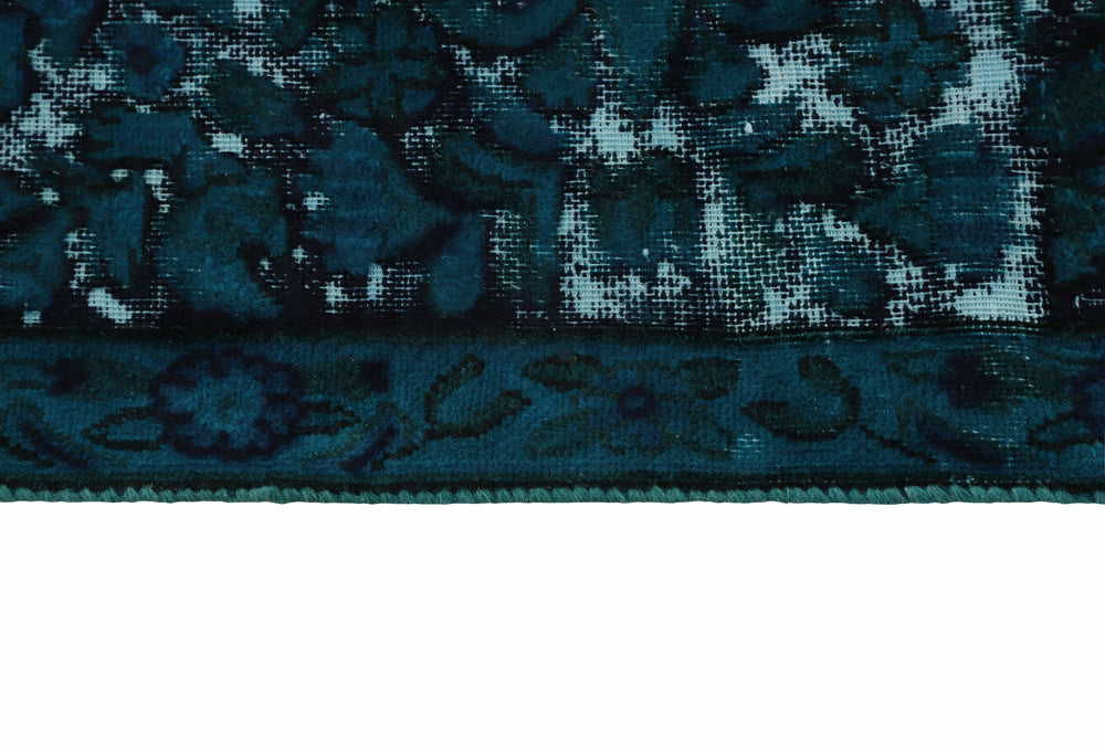 Vintage Kerman Collection: Antique Persian Hand-Knotted Rugs in Recoloured, Stonewashed Finishes265 cm x 379 cm