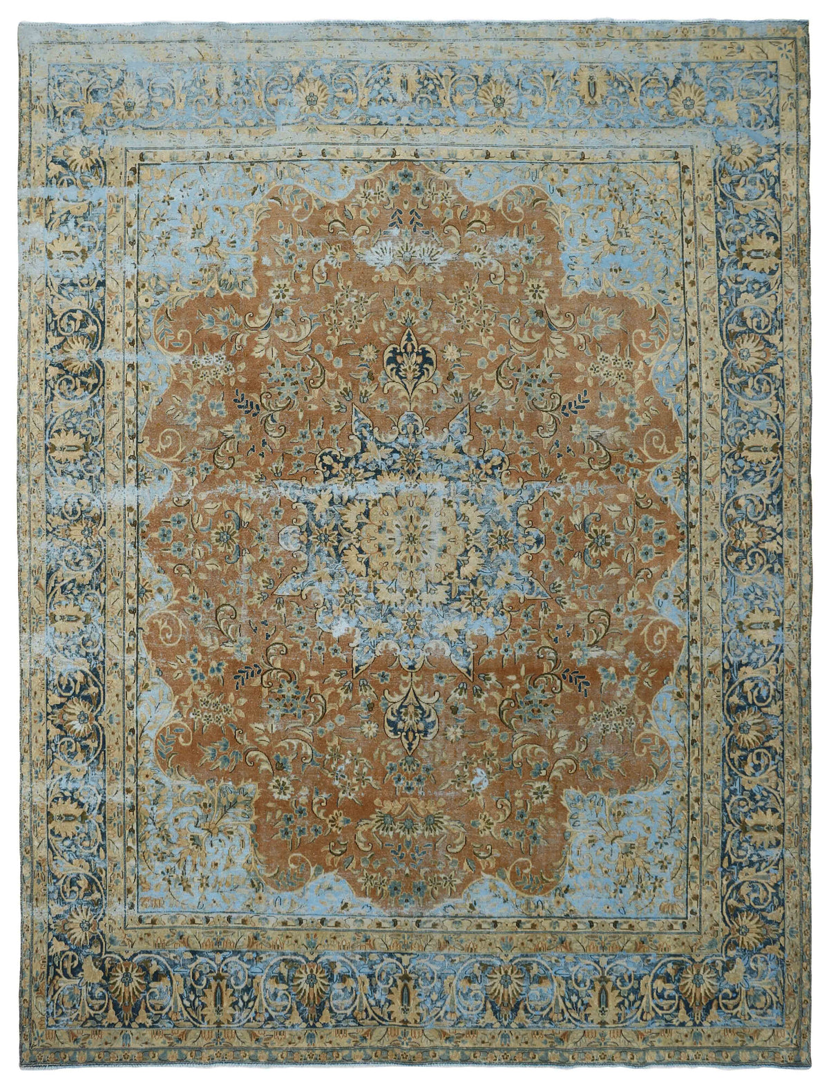 Vintage Kerman Collection: Antique Persian Hand-Knotted Rugs in Recoloured, Stonewashed Finishes293 cm x 391 cm