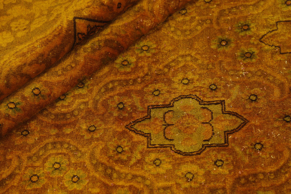 Vintage Kerman Collection: Antique Persian Hand-Knotted Rugs in Recoloured, Stonewashed Finishes299 cm x 389 cm