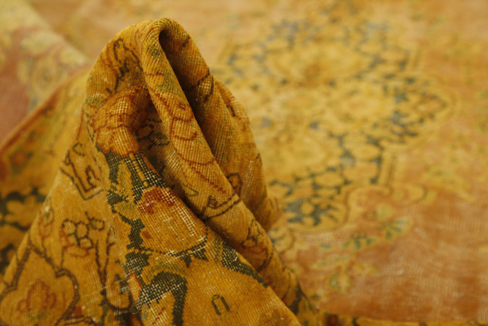 Vintage Kerman Collection: Antique Persian Hand-Knotted Rugs in Recoloured, Stonewashed Finishes290 cm x 398 cm