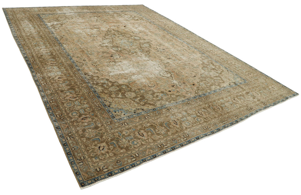 Vintage Royal Collection: Antique Persian Hand-Knotted Rugs in Stonewashed, Recoloured Finishes293 cm x 382 cm