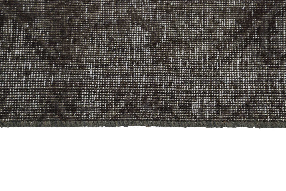 Vintage Royal Collection: Antique Persian Hand-Knotted Rugs in Stonewashed, Recoloured Finishes195 cm x 282 cm