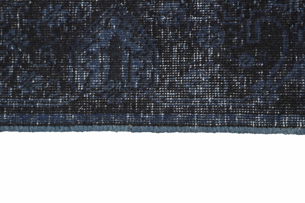 Vintage Royal Collection: Antique Persian Hand-Knotted Rugs in Stonewashed, Recoloured Finishes187 cm x 273 cm