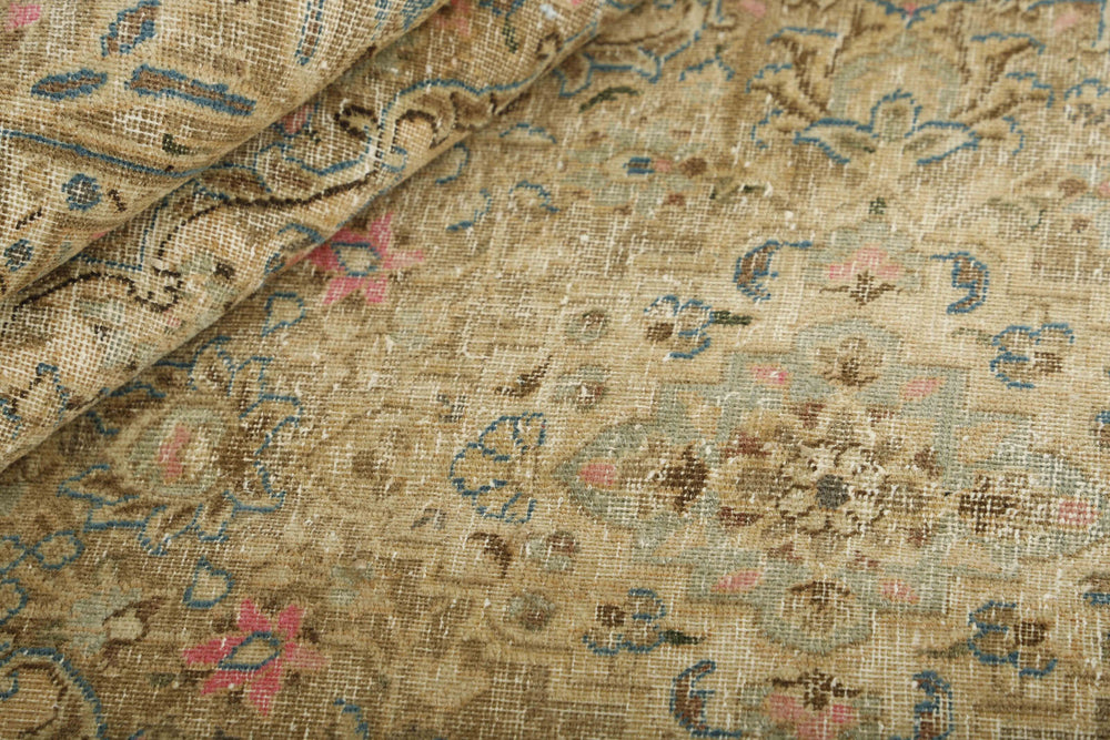 Vintage Royal Collection: Antique Persian Hand-Knotted Rugs in Stonewashed, Recoloured Finishes280 cm x 370 cm