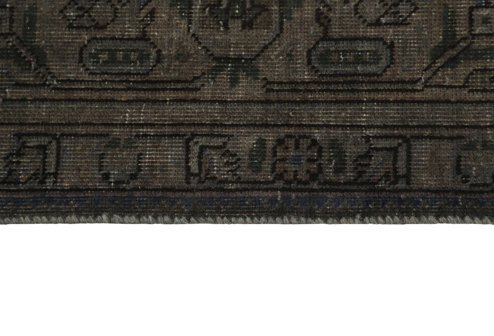 Vintage Royal Collection: Antique Persian Hand-Knotted Rugs in Stonewashed, Recoloured Finishes245 cm x 346 cm