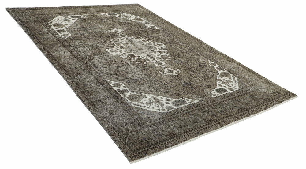 Vintage Royal Collection: Antique Persian Hand-Knotted Rugs in Stonewashed, Recoloured Finishes198 cm x 290 cm