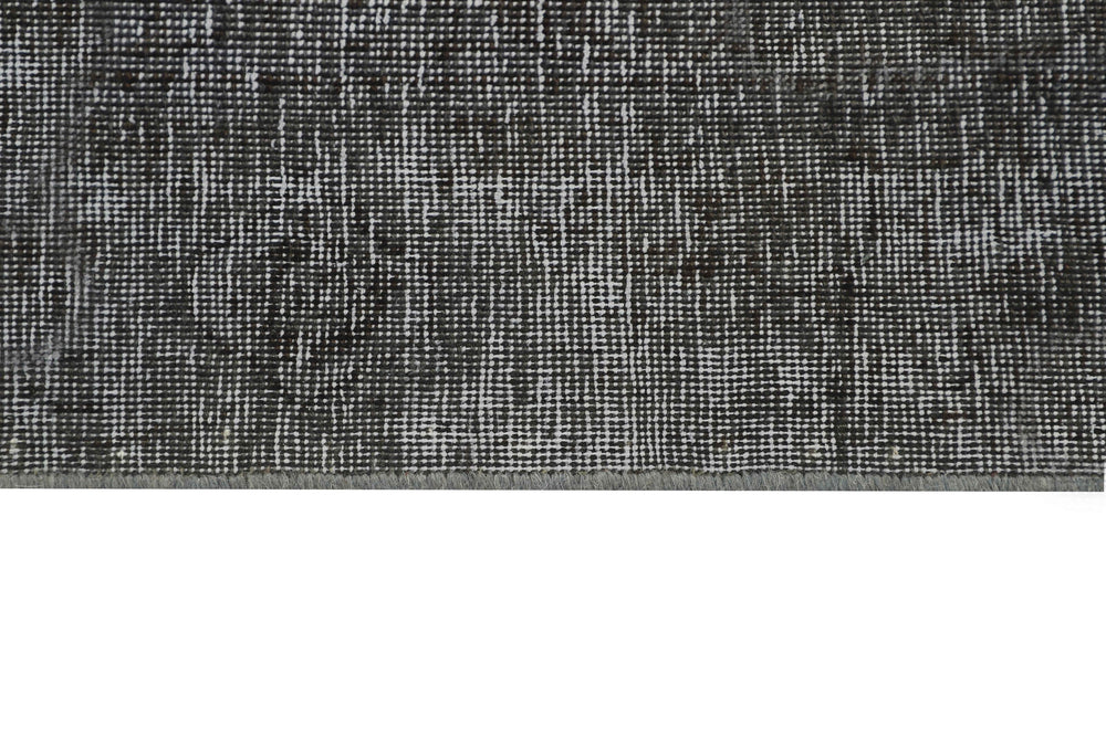 Vintage Royal Collection: Antique Persian Hand-Knotted Rugs in Stonewashed, Recoloured Finishes193 cm x 283 cm