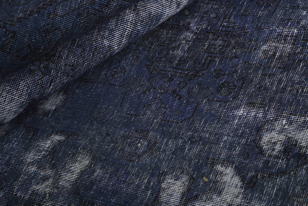 Vintage Royal Collection: Antique Persian Hand-Knotted Rugs in Stonewashed, Recoloured Finishes162 cm x 263 cm