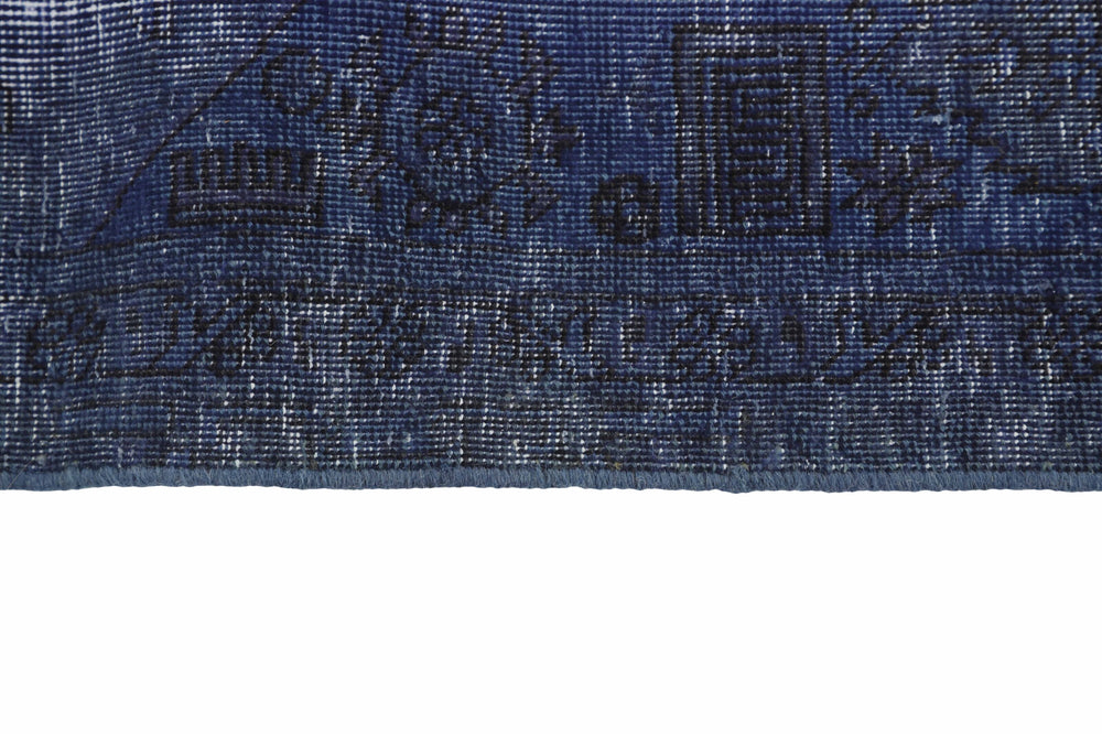 Vintage Royal Collection: Antique Persian Hand-Knotted Rugs in Stonewashed, Recoloured Finishes162 cm x 263 cm