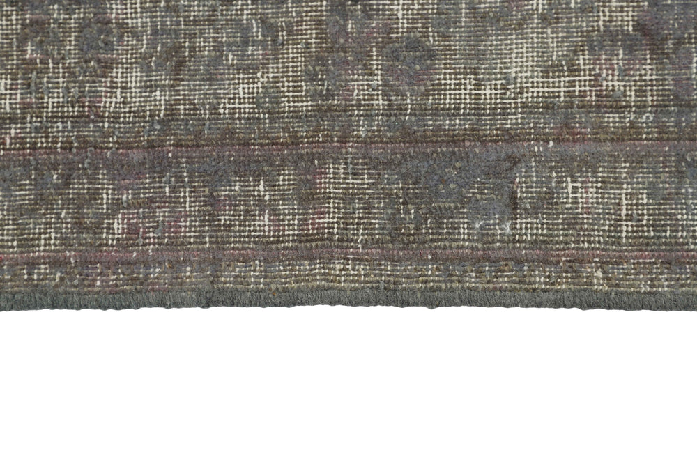 Vintage Royal Collection: Antique Persian Hand-Knotted Rugs in Stonewashed, Recoloured Finishes190 cm x 281 cm