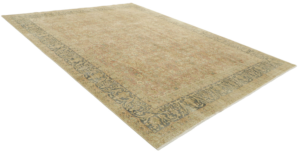 Vintage Kerman Fine Collection: Antique Persian Hand-Knotted Rugs in Stonewashed, Recoloured Finishes290 cm x 394 cm