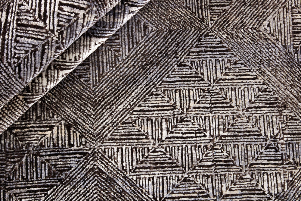 Seduction Rug Collection | High-Quality Hand-Knotted Rugs in Vibrant Colors245 cm x 300 cm