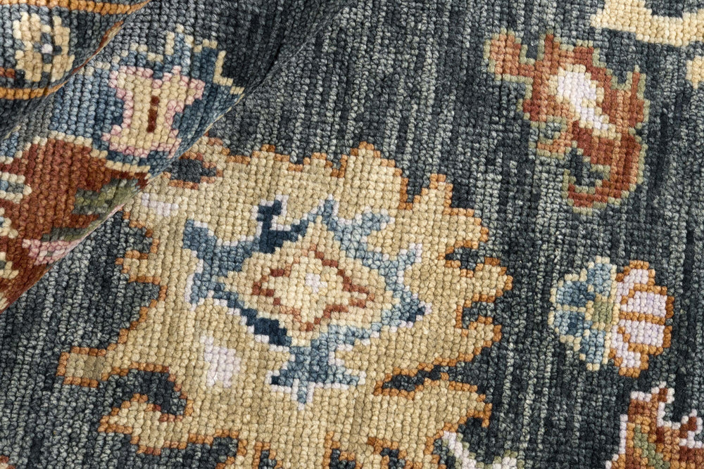 Hand-Knotted Oushak Wool Rugs | Turkish Tradition and Indian Craftsmanship165 cm x 248 cm