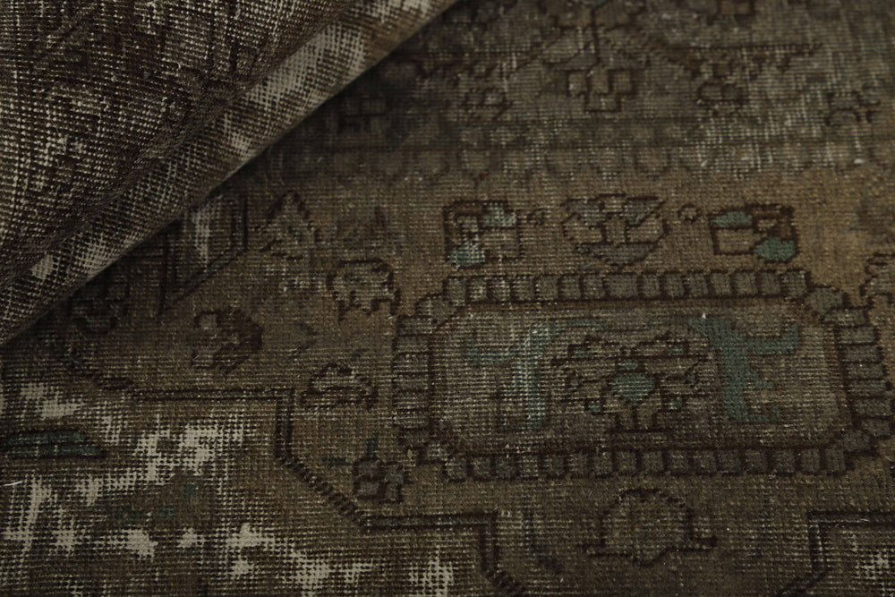Vintage Royal Collection: Antique Persian Hand-Knotted Rugs in Stonewashed, Recoloured Finishes282 cm x 382 cm