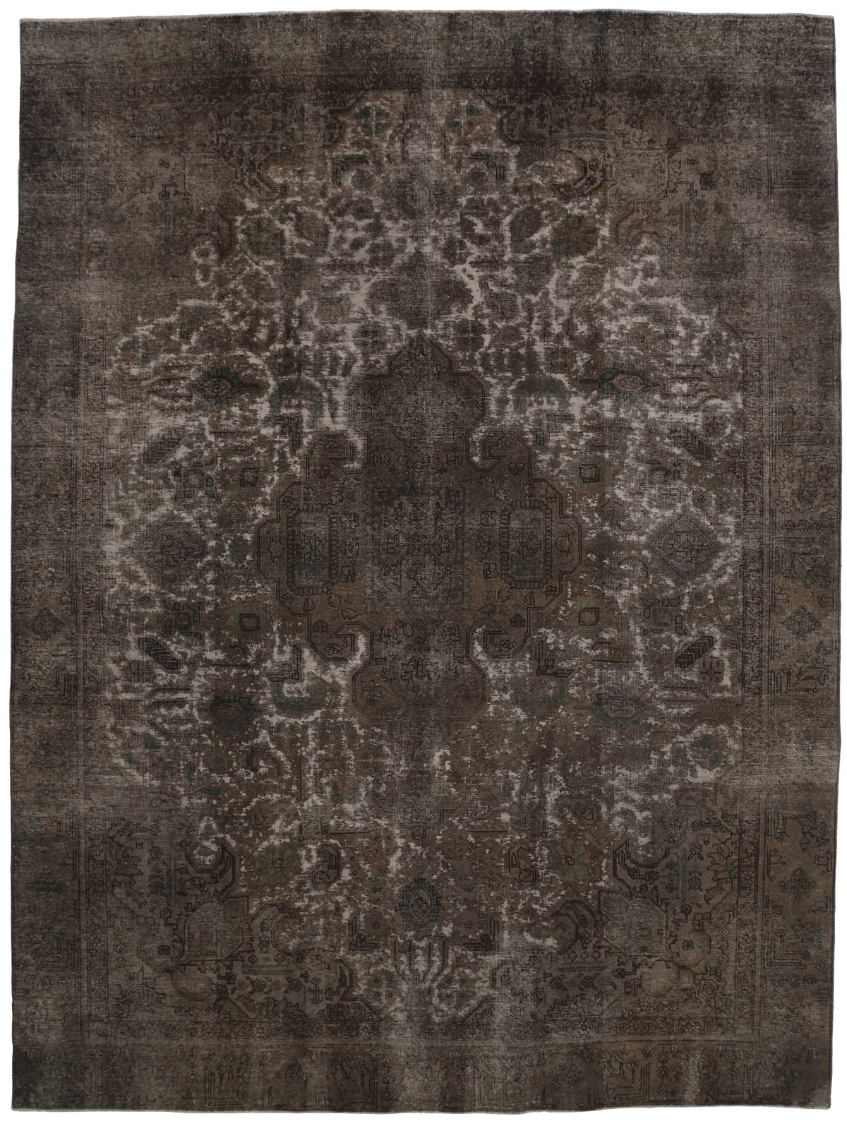 Vintage Royal Collection: Antique Persian Hand-Knotted Rugs in Stonewashed, Recoloured Finishes282 cm x 382 cm