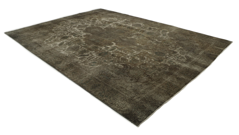 Vintage Royal Collection: Antique Persian Hand-Knotted Rugs in Stonewashed, Recoloured Finishes282 cm x 382 cm