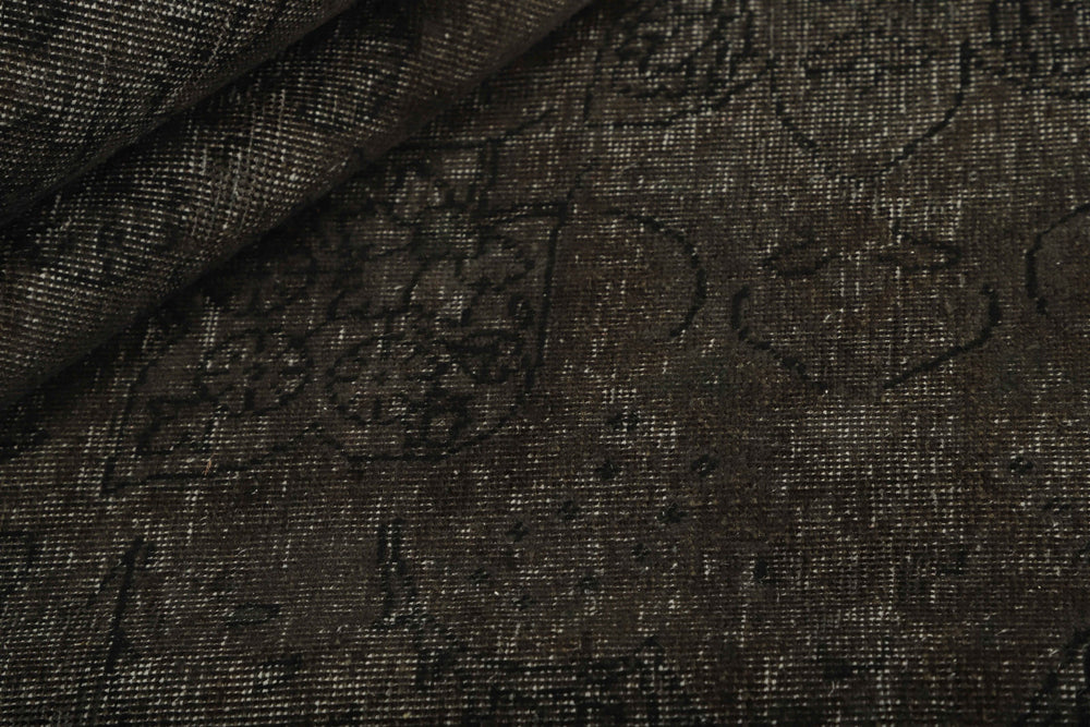 Vintage Royal Collection: Antique Persian Hand-Knotted Rugs in Stonewashed, Recoloured Finishes233 cm x 339 cm