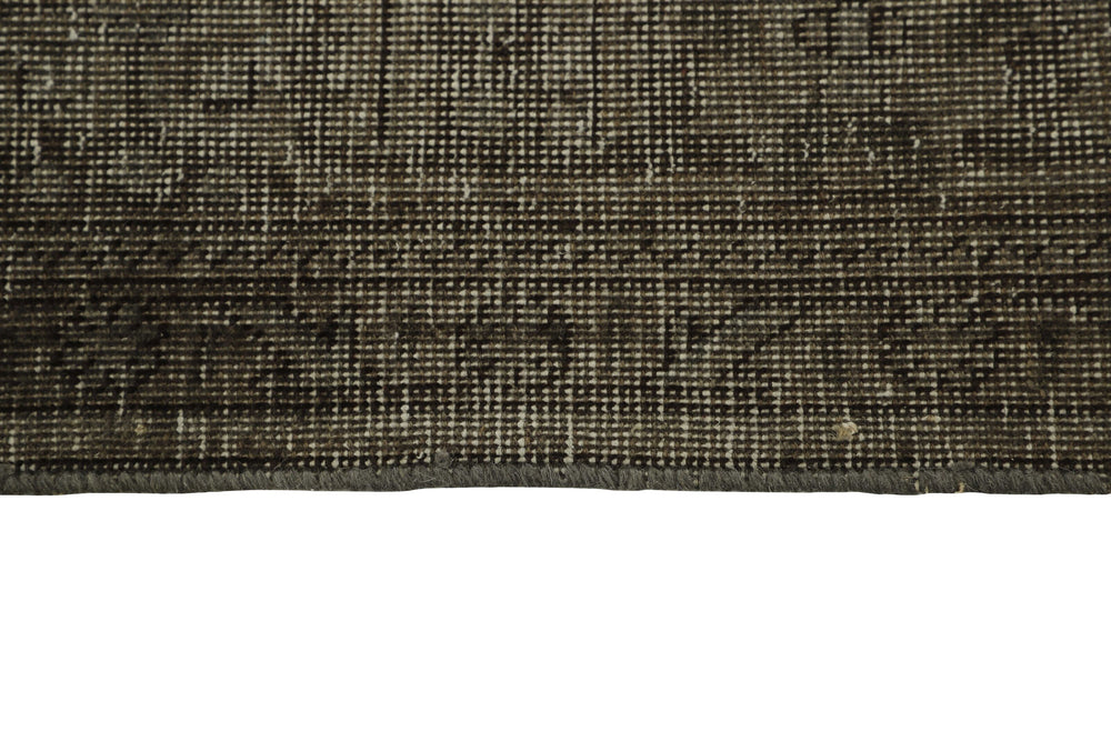 Vintage Royal Collection: Antique Persian Hand-Knotted Rugs in Stonewashed, Recoloured Finishes245 cm x 345 cm
