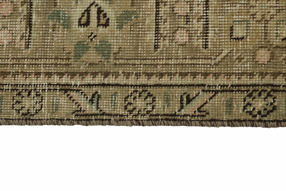 Vintage Royal Collection: Antique Persian Hand-Knotted Rugs in Stonewashed, Recoloured Finishes236 cm x 340 cm