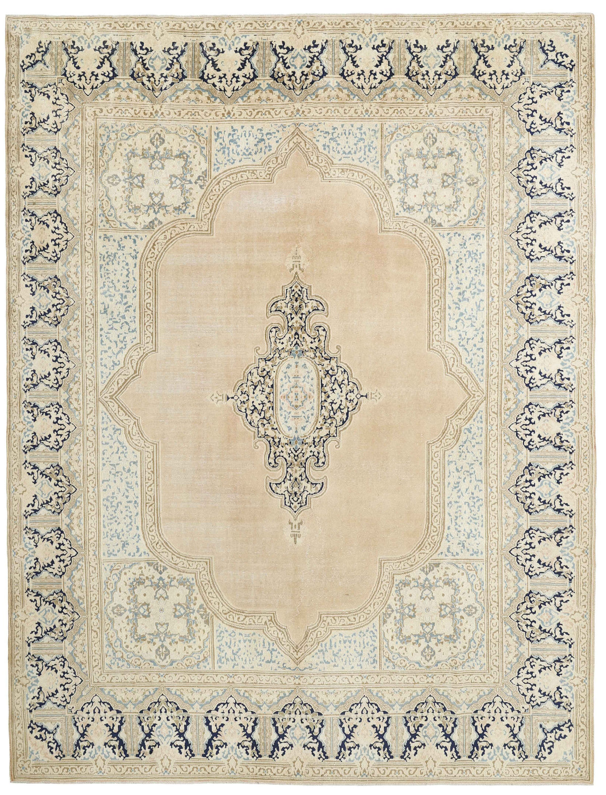 Vintage Kerman Fine Collection: Antique Persian Hand-Knotted Rugs in Stonewashed, Recoloured Finishes289 cm x 382 cm