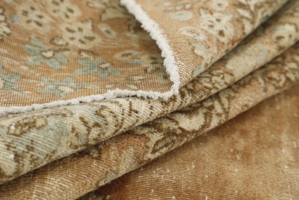 Vintage Kerman Fine Collection: Antique Persian Hand-Knotted Rugs in Stonewashed, Recoloured Finishes300 cm x 395 cm