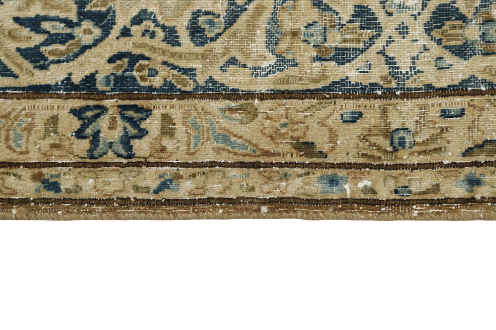 Vintage Kerman Fine Collection: Antique Persian Hand-Knotted Rugs in Stonewashed, Recoloured Finishes291 cm x 418 cm