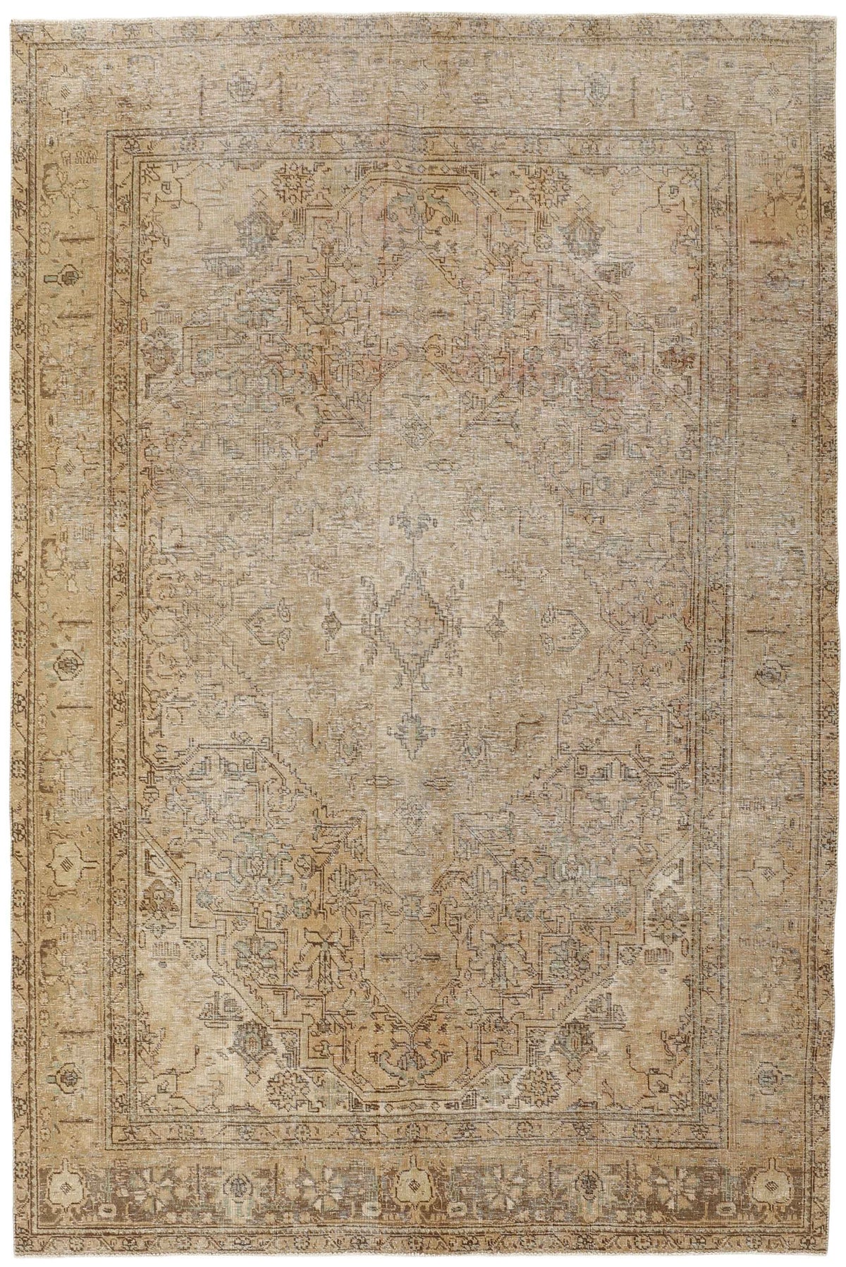 Vintage Royal Collection: Antique Persian Hand-Knotted Rugs in Stonewashed, Recoloured Finishes192 cm x 288 cm