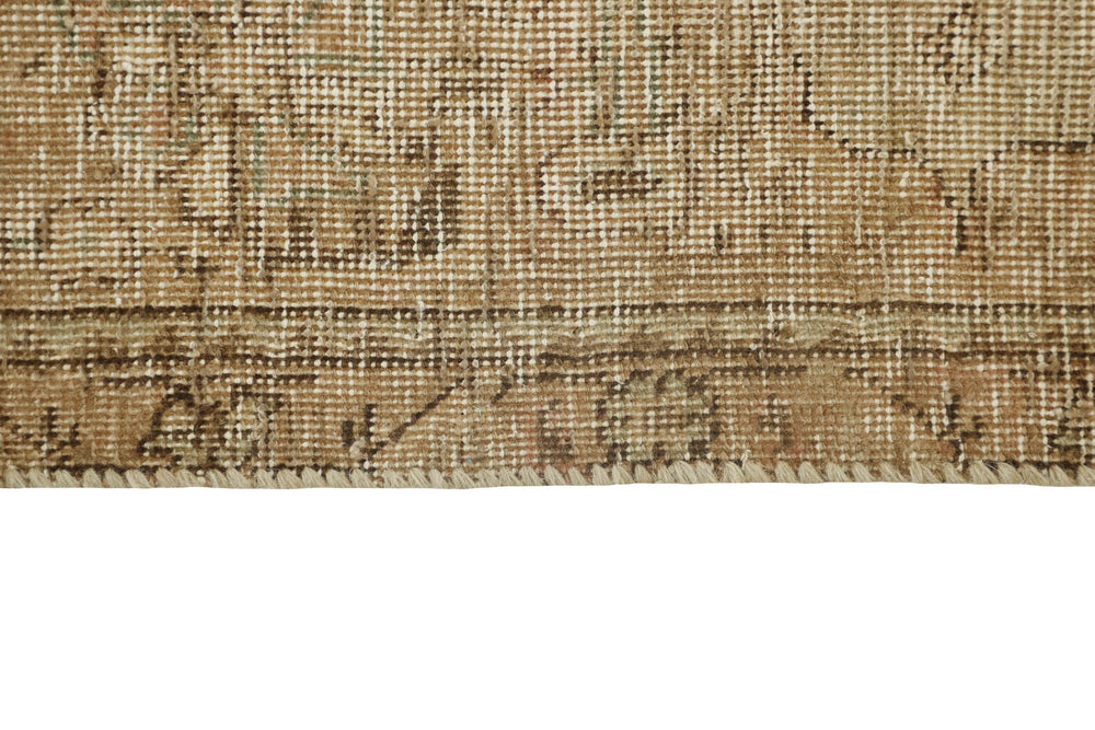 Vintage Royal Collection: Antique Persian Hand-Knotted Rugs in Stonewashed, Recoloured Finishes192 cm x 288 cm