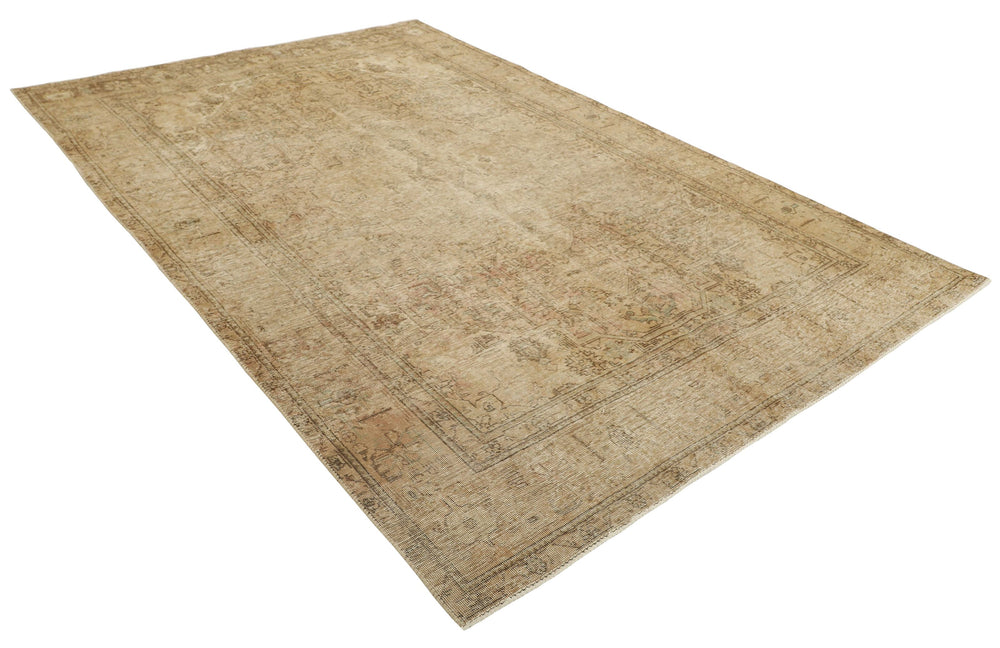 Vintage Royal Collection: Antique Persian Hand-Knotted Rugs in Stonewashed, Recoloured Finishes192 cm x 288 cm