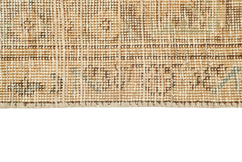 Vintage Royal Collection: Antique Persian Hand-Knotted Rugs in Stonewashed, Recoloured Finishes192 cm x 302 cm