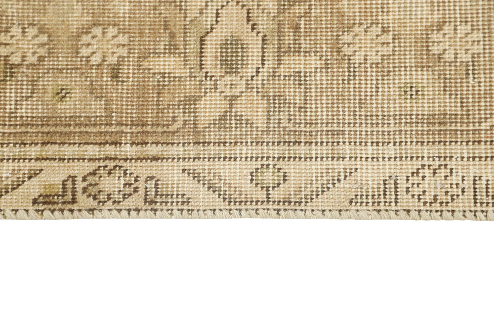 Vintage Royal Collection: Antique Persian Hand-Knotted Rugs in Stonewashed, Recoloured Finishes192 cm x 287 cm